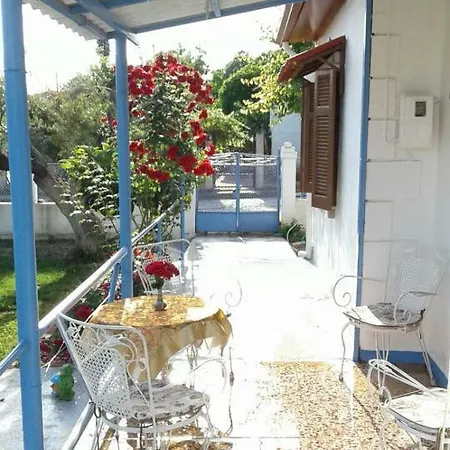 Apartamenti Y Mora 公寓 *