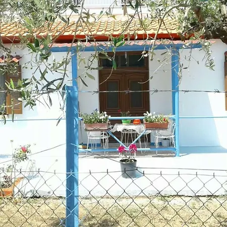 Apartamenti Y Mora Nea Triglia